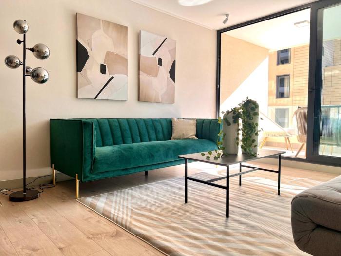 Exclusive and modern steps from Parque Arauco