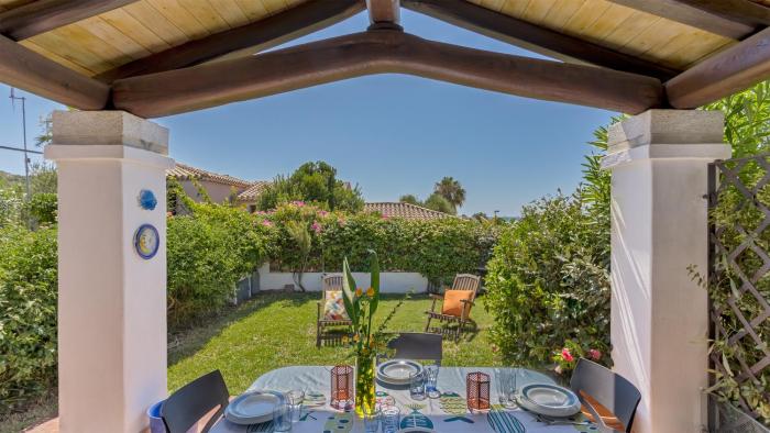 Casa Giò: Beachside OasisGarden - Porto Frailis
