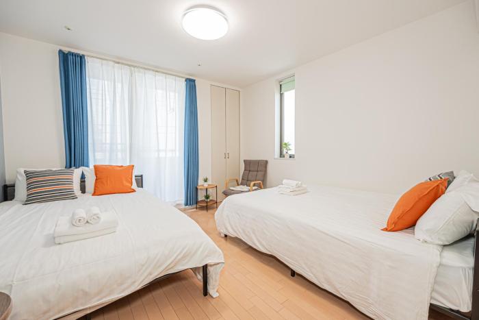 301 6 mins walk from Higashi-Jujo Station Comfortable 1 bedroom apartment on the 3rd floor Direct access to Akihabara and Ueno