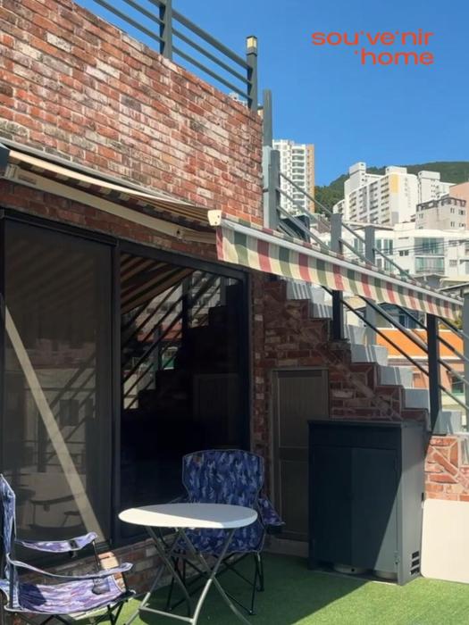 Terrace Rooftop Luggage Storage Spacious Two Rooms Beam Projector 4 Beds Jeonpo Seomyeon Busan Station