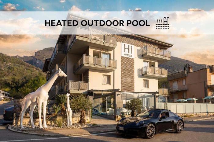 Hi Hotels Torbole - Heated Outdoor Pool & Spa