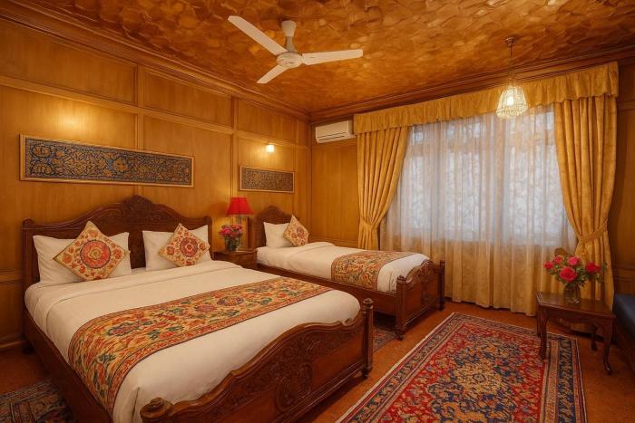 Lake Victoria Houseboats