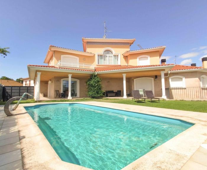 Ver Venir, acogedoras habitaciones con piscina