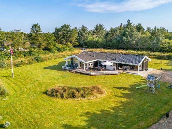 Holiday Home Sviðandi - 1-5km from the sea by Interhome