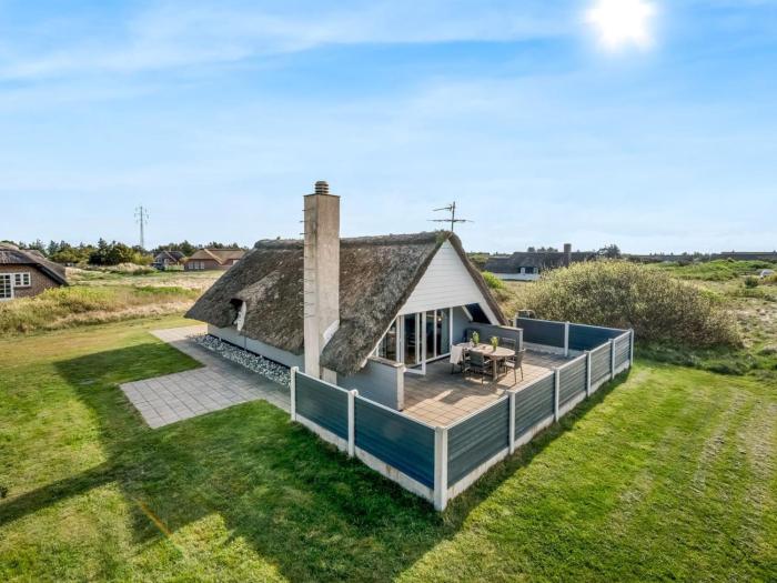 Holiday Home Hemfrith - 800m to the fjord by Interhome