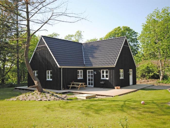 Holiday Home Mandana - 10km to the fjord by Interhome