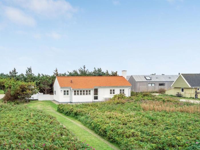 Holiday Home Meindor - 350m from the sea by Interhome