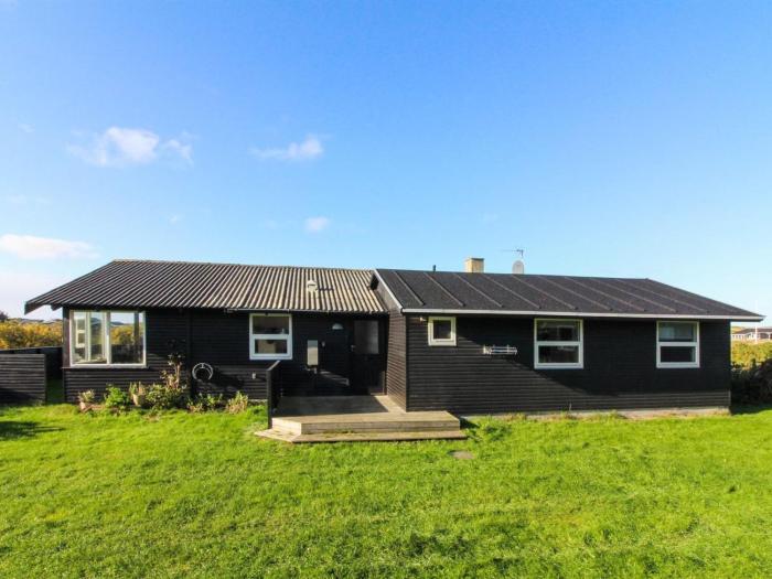 Holiday Home Amarah - 325m from the sea by Interhome