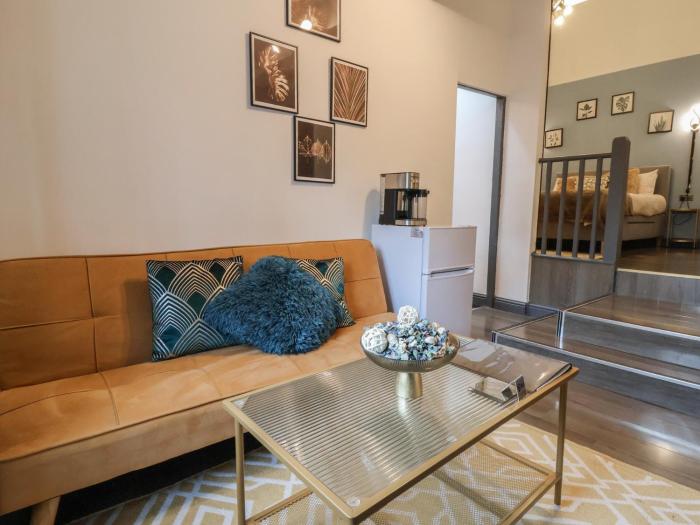 The Cloud Apartment 1