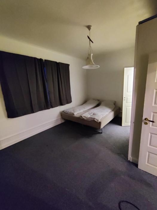 JP Room 3 - fælles køkken og bad, eget toilet