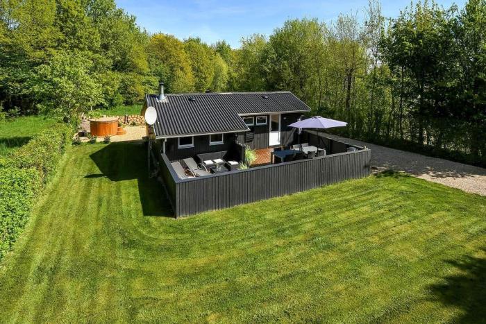 C11688-Hemmet-Horsfold-182