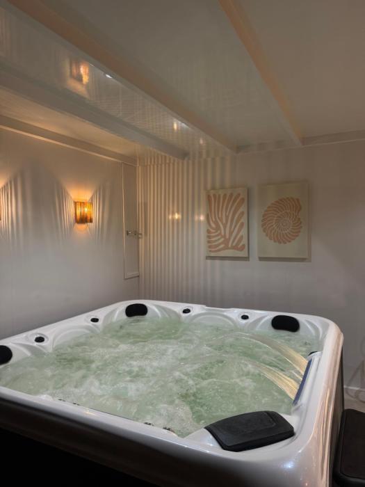 Wellness Studio Tiel met sauna en jacuzzi