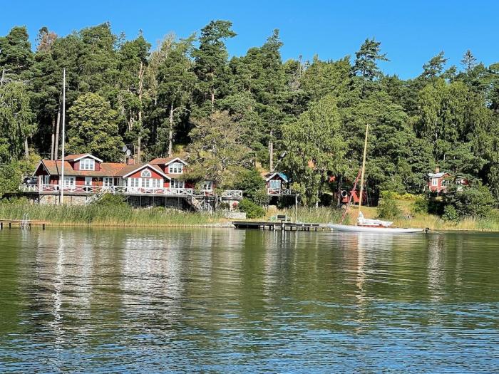 Large archipelago villa with private beach near Stockholm