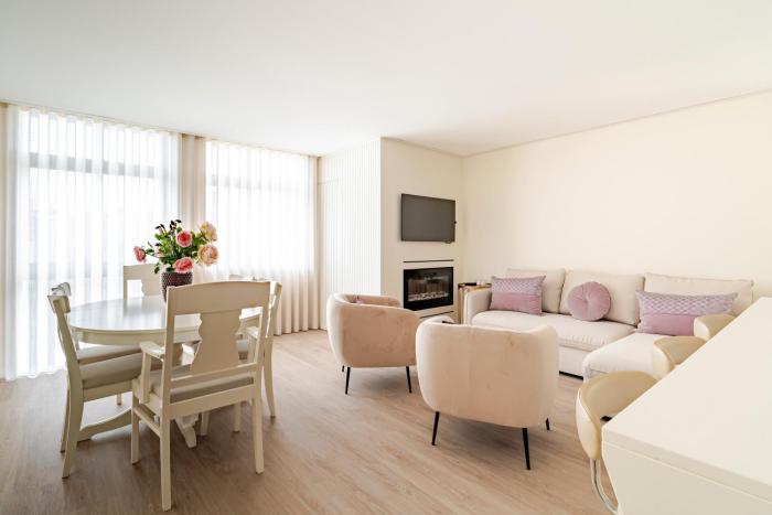 Surf and Chill House