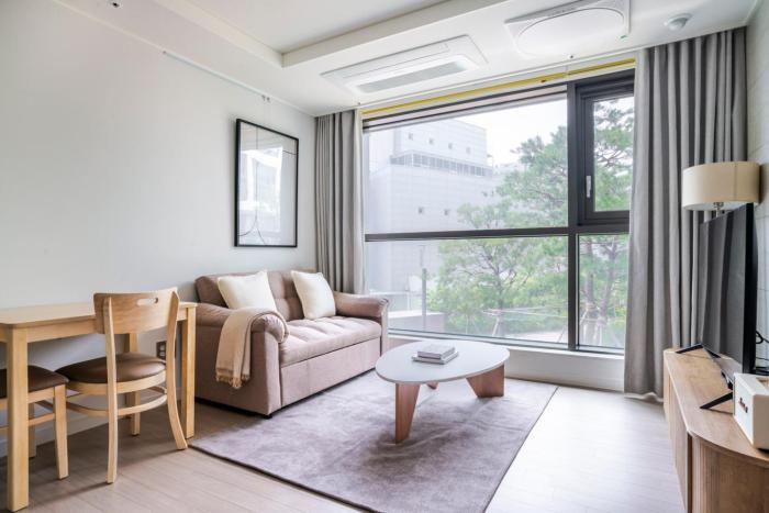 Blueground Mukjeong fitness center nr Namsan SEL-40