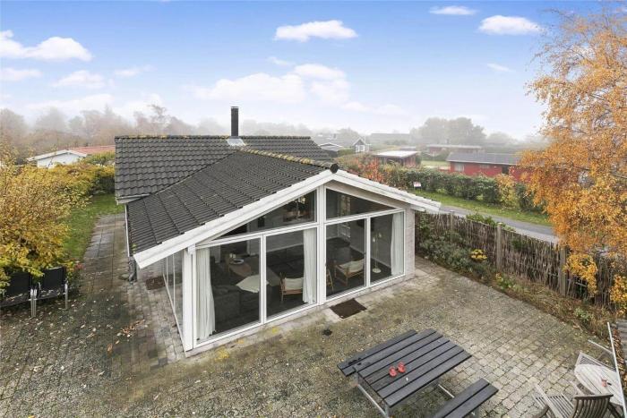 N088-Karrebaeksminde-Baekkene-201-B