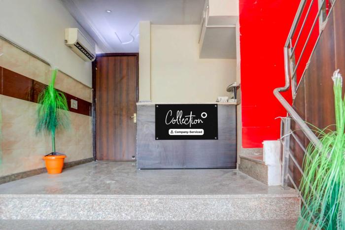 Collection O Johri Enclave Metro Station Second Home