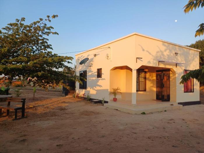 Biancas Cottage - Whole House