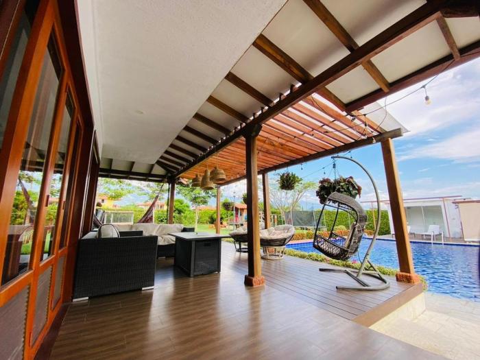 Beautiful Farm in Santa Elena