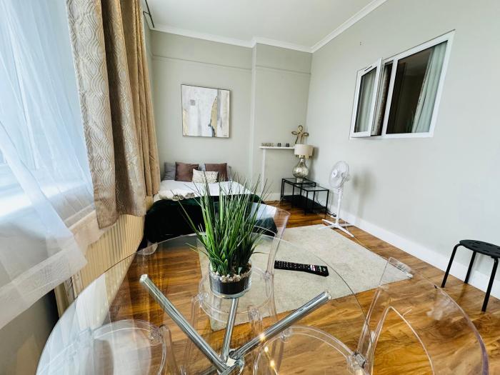 Charming 2nd floor 1bedroom flat