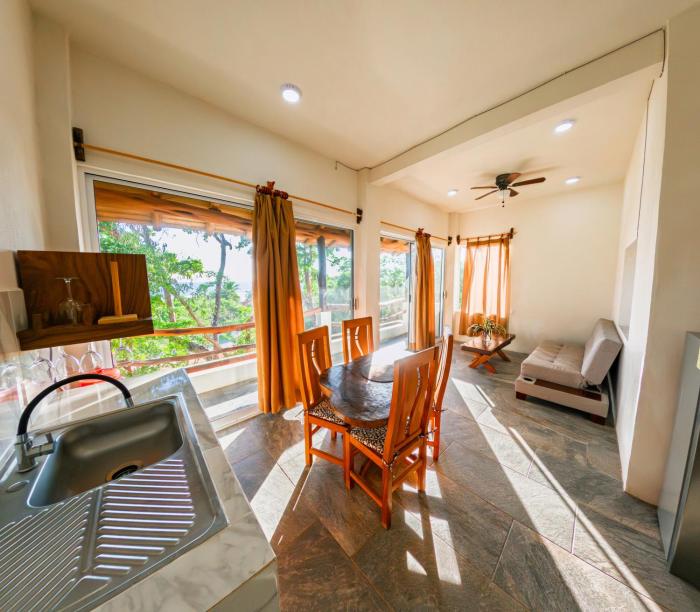 Casa Arrecife Troncones - a few steps from the beach