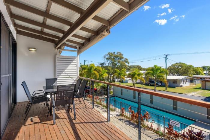 Rainbow Surf 2 - Rainbow Beach