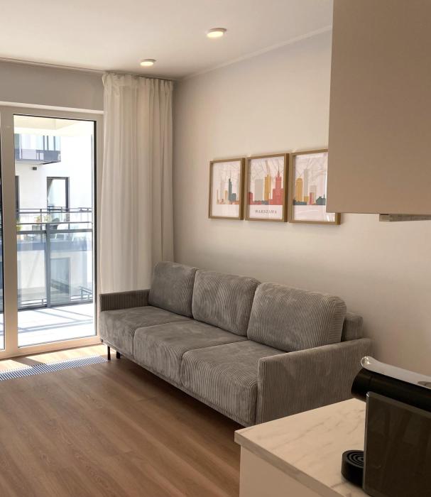 Warsaw Okrzei Apartment - City Center via pedestrian bridge