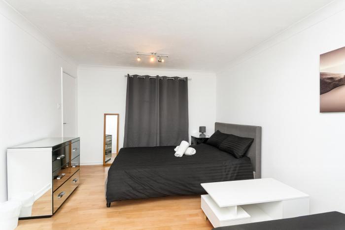 Docklands Quiet Retreat