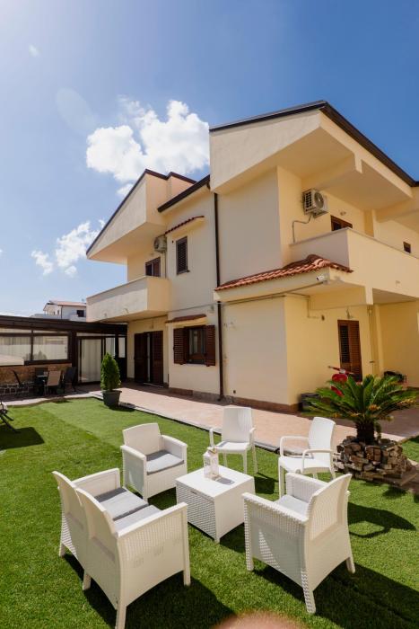 Luna di Sale - Romantic Sea Rooms & Apartments