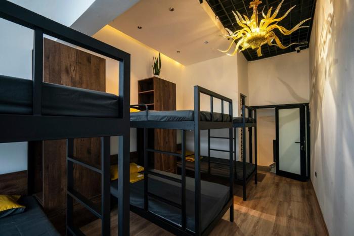 Midnight Carriage at Dejavu