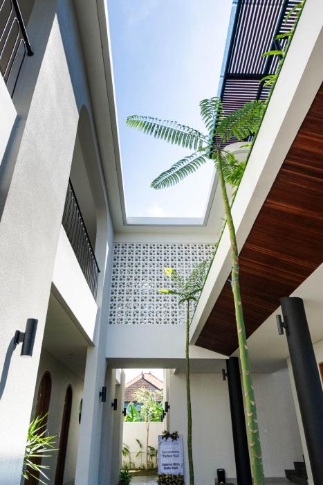 Sascanaluna Padma Bali