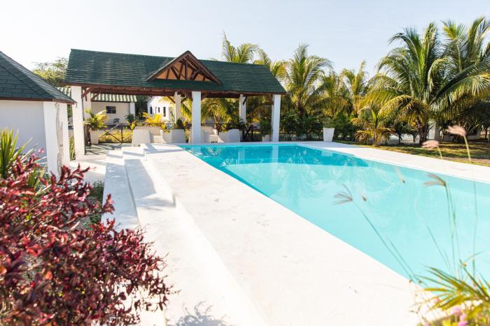 LAS PALMAS 2 VILLA 20 personnes pool