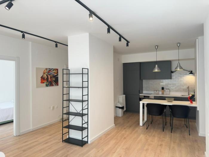 Reginas Modern Two-Bedroom Apartment in Center