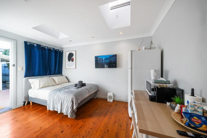 31Bea ABNB-Style Studio, 9 mins walk to Train, Easy access to CBD