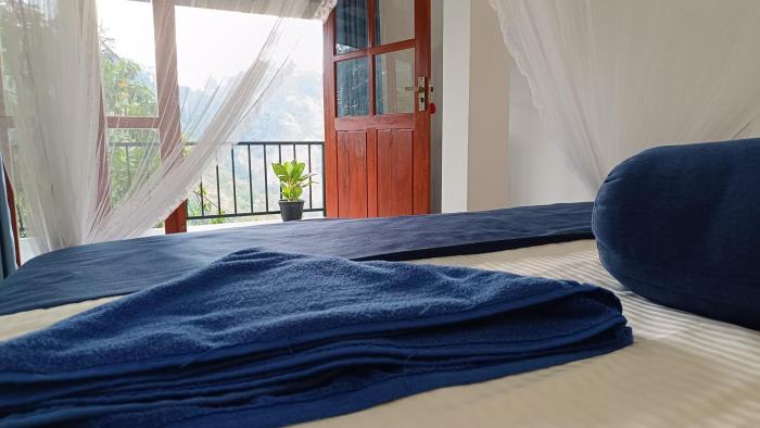 Mountain Manor Homestay