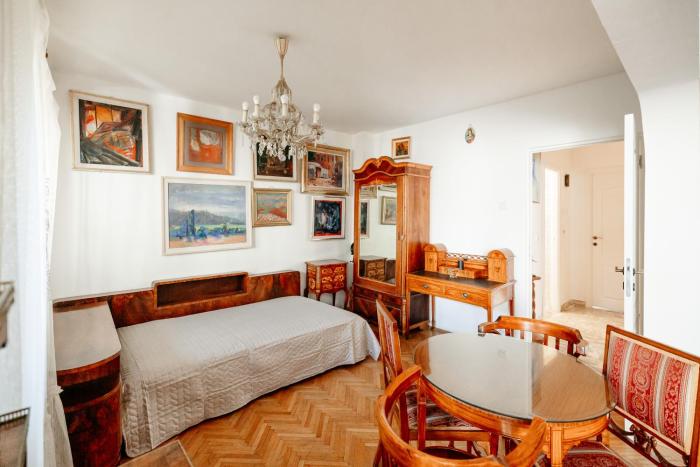 La Boheme - Old Town Vintage