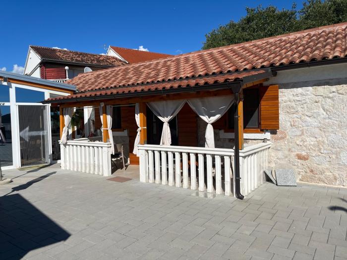 LONGER LIFE Stone House