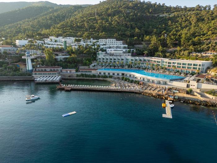 Blue Dreams Resort Bodrum - Aquapark & UltraInclusive