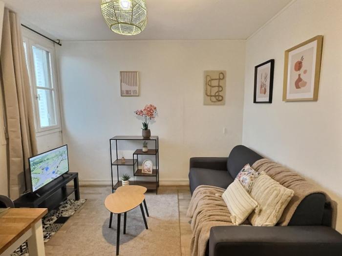 Superbe studio Cosy pour une ESCAPADE au Coeur de Senlis-Idéal pour Couples Voyageurs & Professionnels