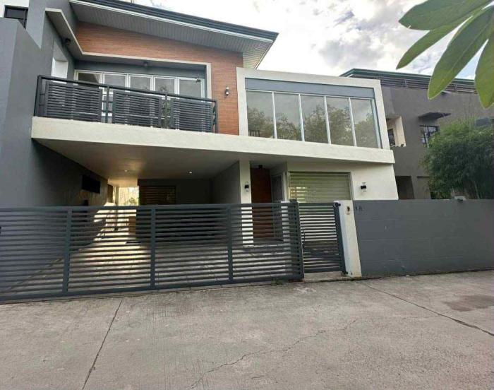 House at the City Center