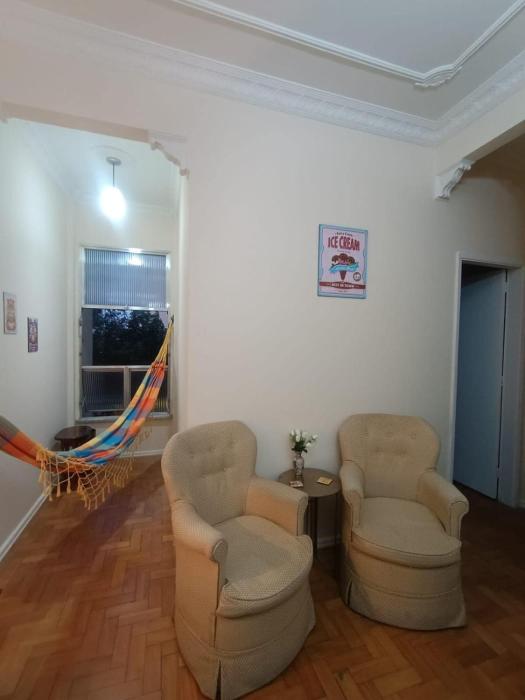 Apê Retrô Perto dos Melhores Pontos Turísticos