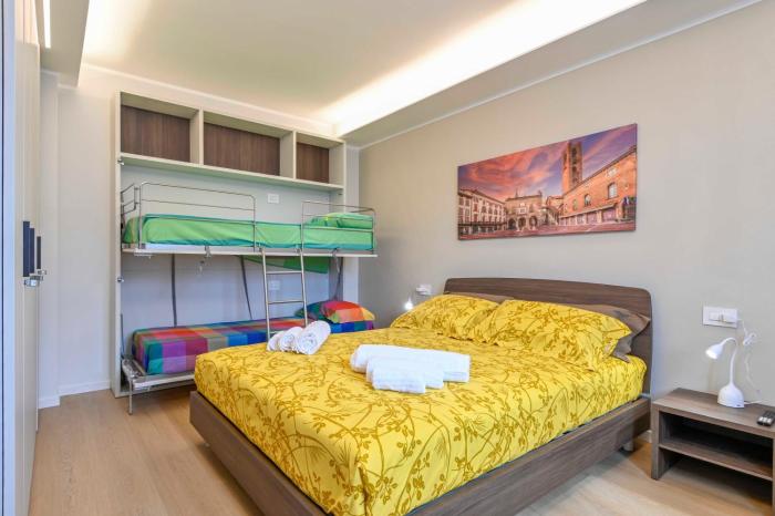 Bilocale chic 3, 10 min Aeroporto Milano-Bergamo, ARIA CONDIZIONATA e DOCCIA IDROMASSAGGIO