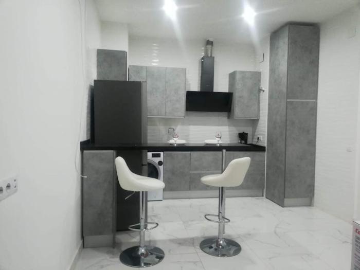 Airbhouse prívate rooms & Triana