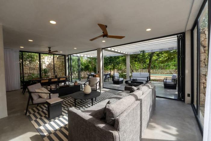 Spacious 4BR Jungle Villa - Huge Private Pool Common Pool & Concierge