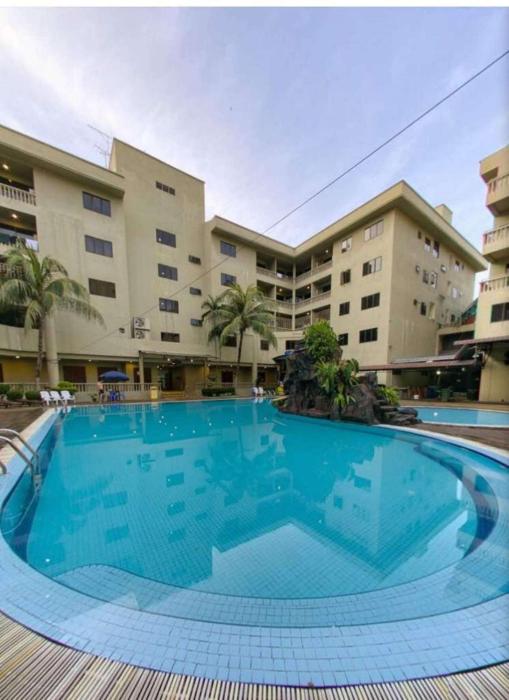 Coral Bay Resort