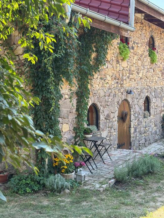 Essentia - Vinársky domček s vonkajšou vírivkou