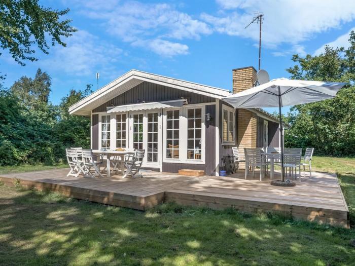 Holiday Home Tineke - 200m from the sea by Interhome