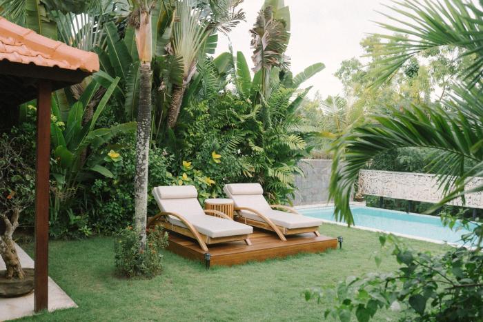 Tropical Villa Asmara - 400sqm Garden Oasis with large Pool and Scenic Views