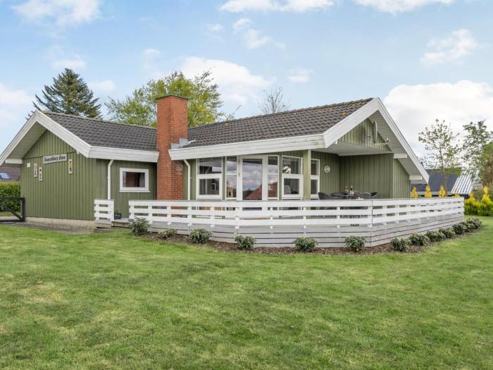 Holiday Home Guldborg - 400m to the fjord by Interhome