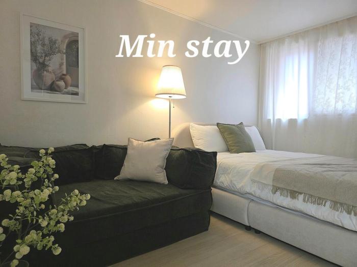 Min stay #2room 2bed #Bukchon #Seongsu # Line2 Konkuk U- Station